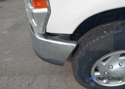 2013 Ford E-350 Super Duty Xlt из США, поврежденный, VIN 1FBSS3BL8DDA76905